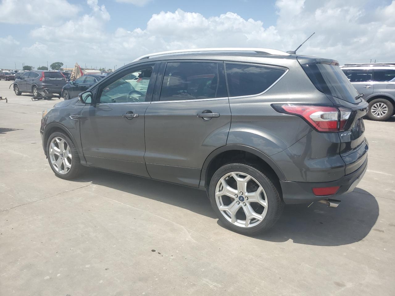 2017 FORD ESCAPE TITANIUM photo 3