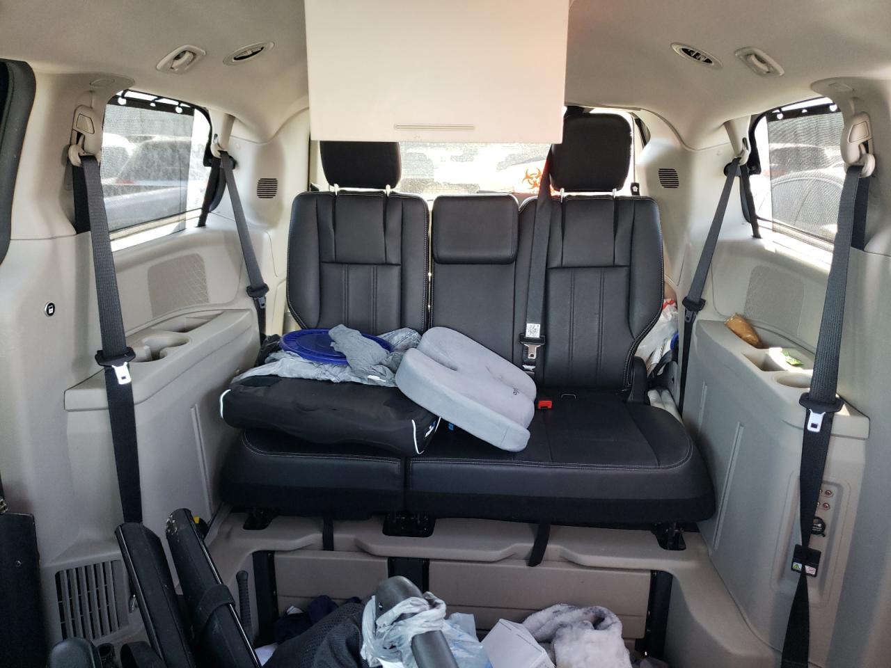 2013 CHRYSLER TOWN & COUNTRY TOURING L photo 19