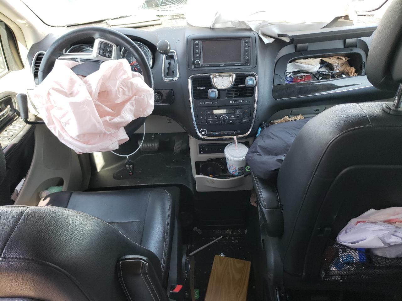 2013 CHRYSLER TOWN & COUNTRY TOURING L photo 15