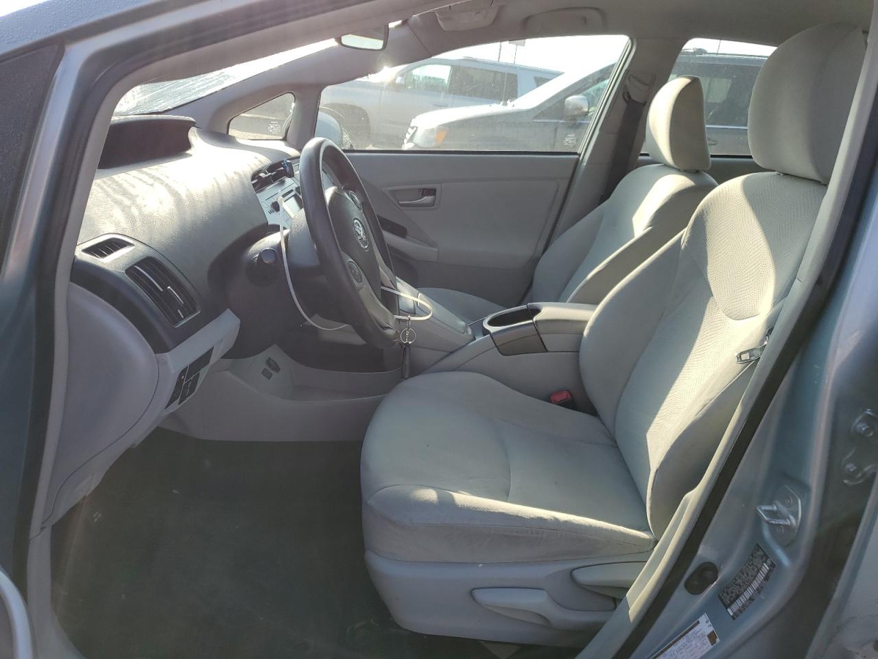 2012 TOYOTA PRIUS photo 13