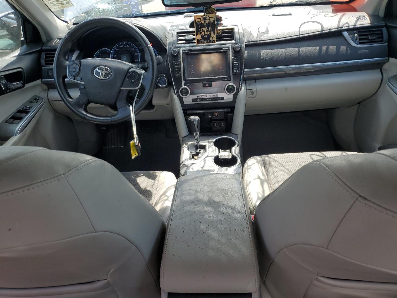 2014 TOYOTA CAMRY HYBRID photo 15