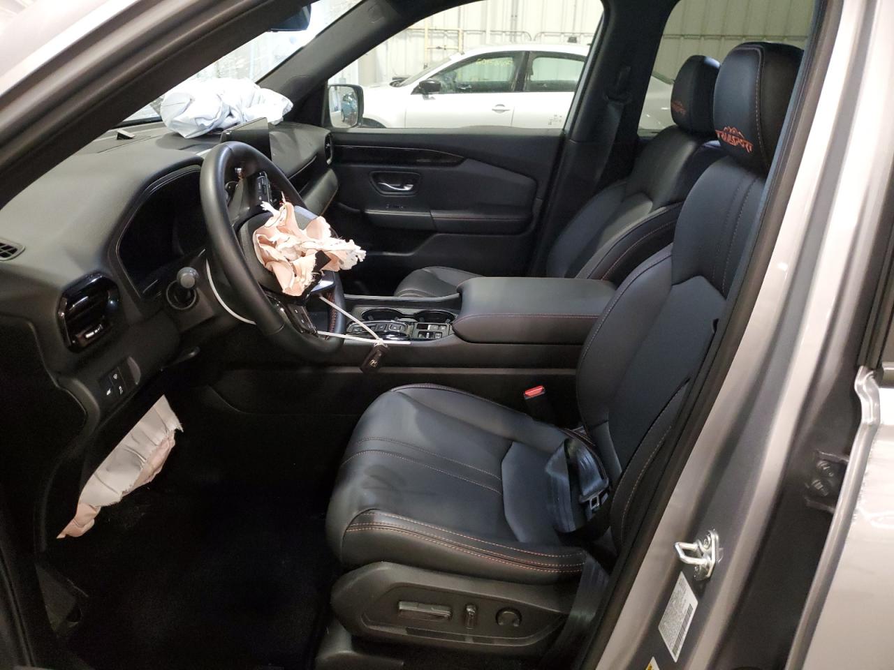 2025 HONDA PILOT TRAILSPORT photo 13