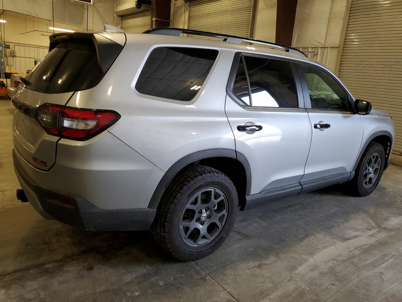 2025 HONDA PILOT TRAILSPORT photo 5