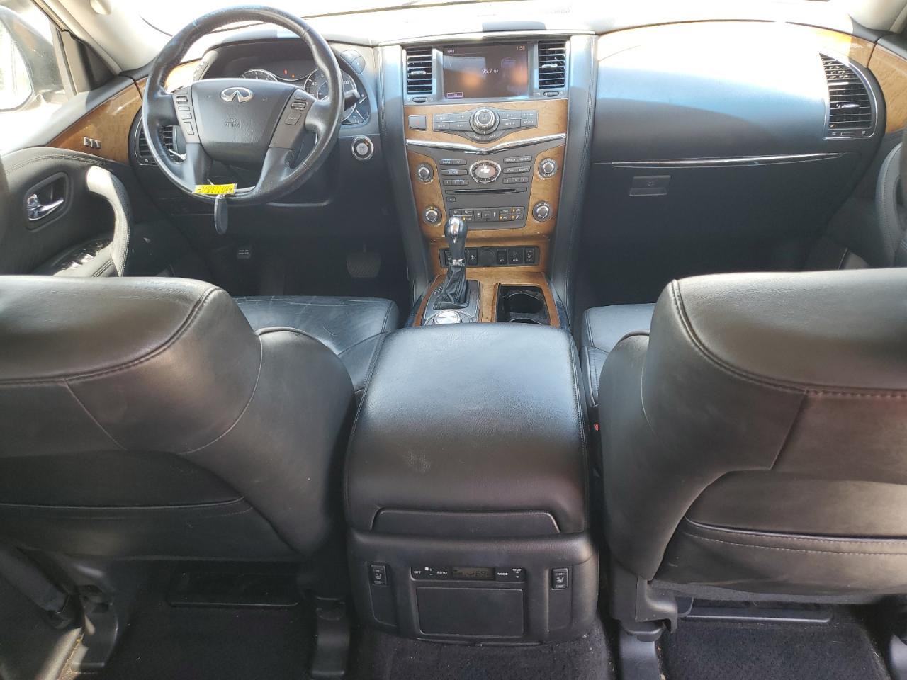 2013 INFINITI QX56 photo 15