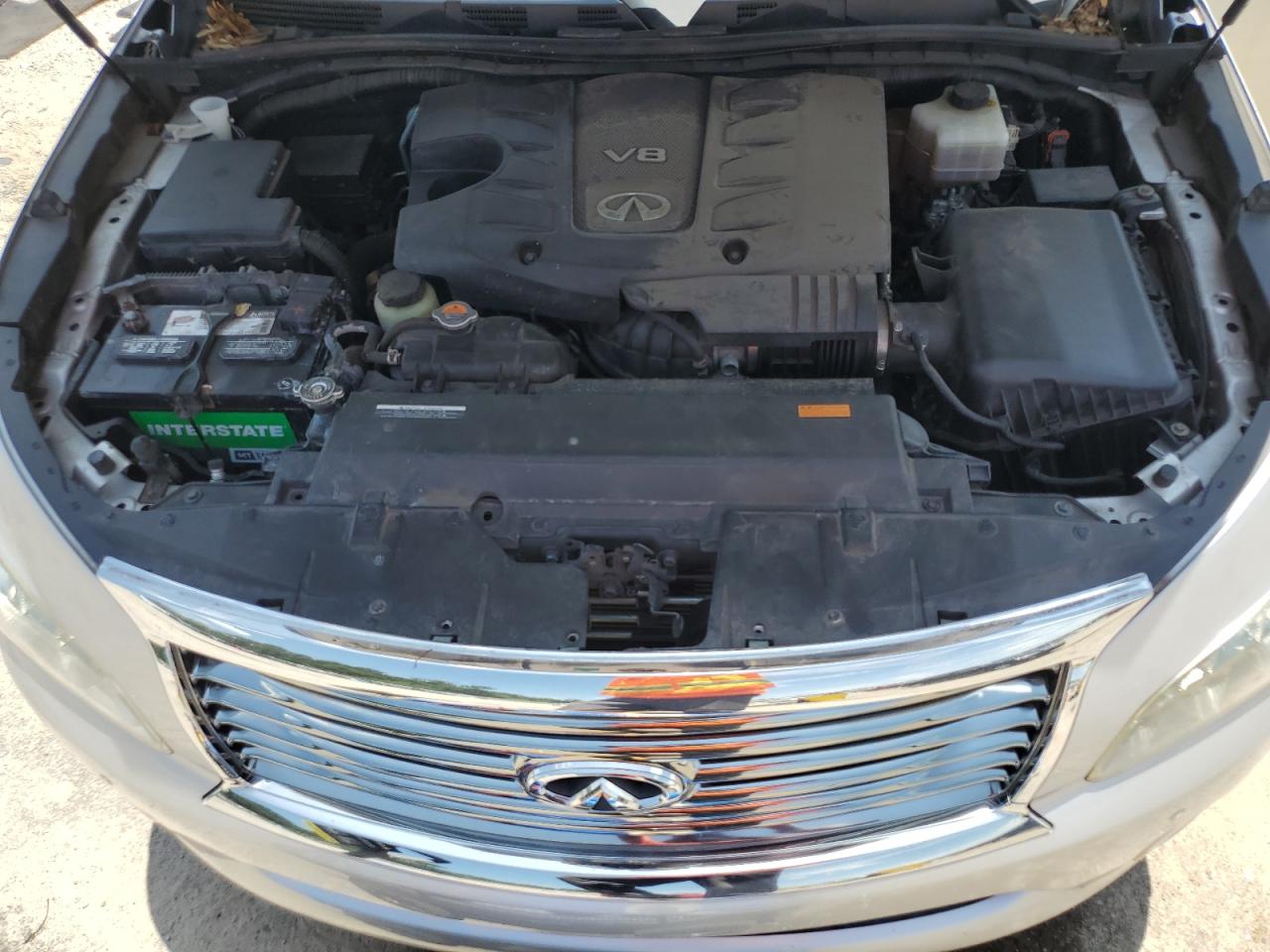 2013 INFINITI QX56 photo 23