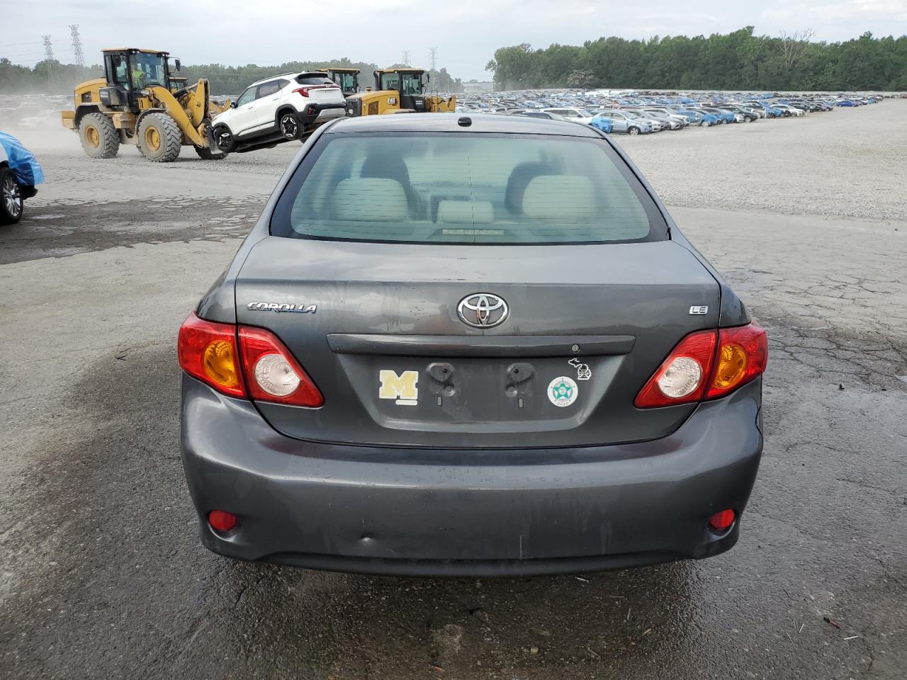 2010 TOYOTA COROLLA BASE photo 11