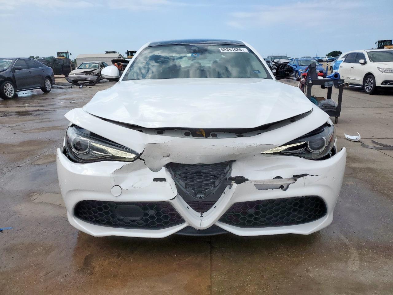 2018 ALFA ROMEO GIULIA TI photo 5