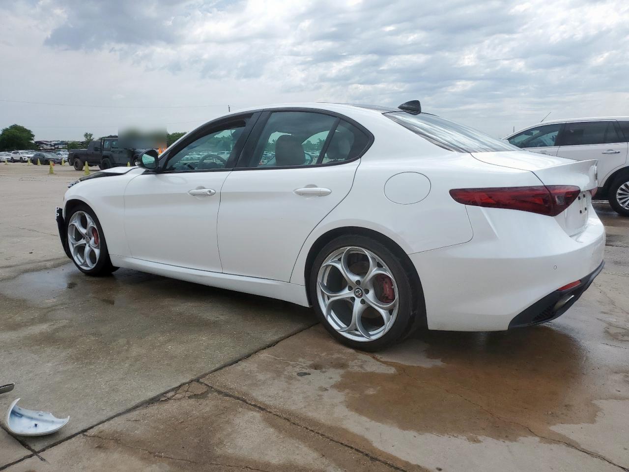 2018 ALFA ROMEO GIULIA TI photo 2