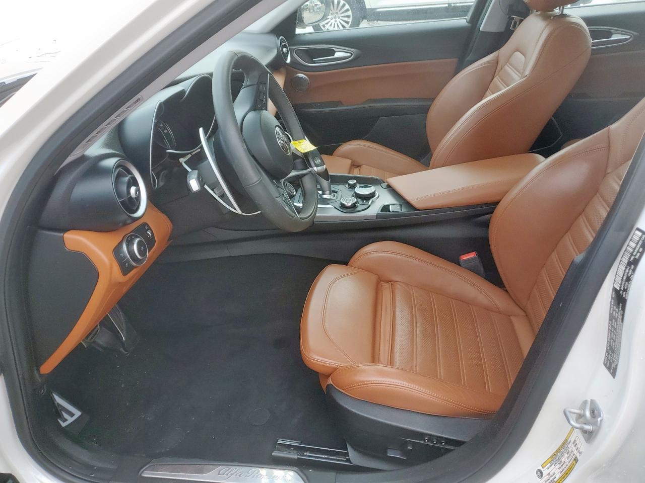 2018 ALFA ROMEO GIULIA TI photo 7
