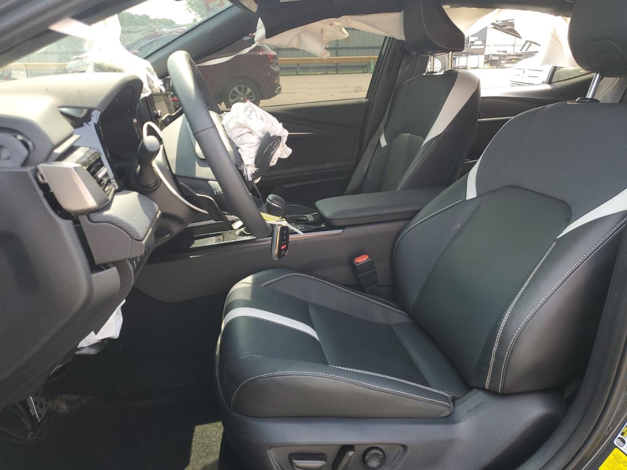 2025 TOYOTA CAMRY SE photo 7