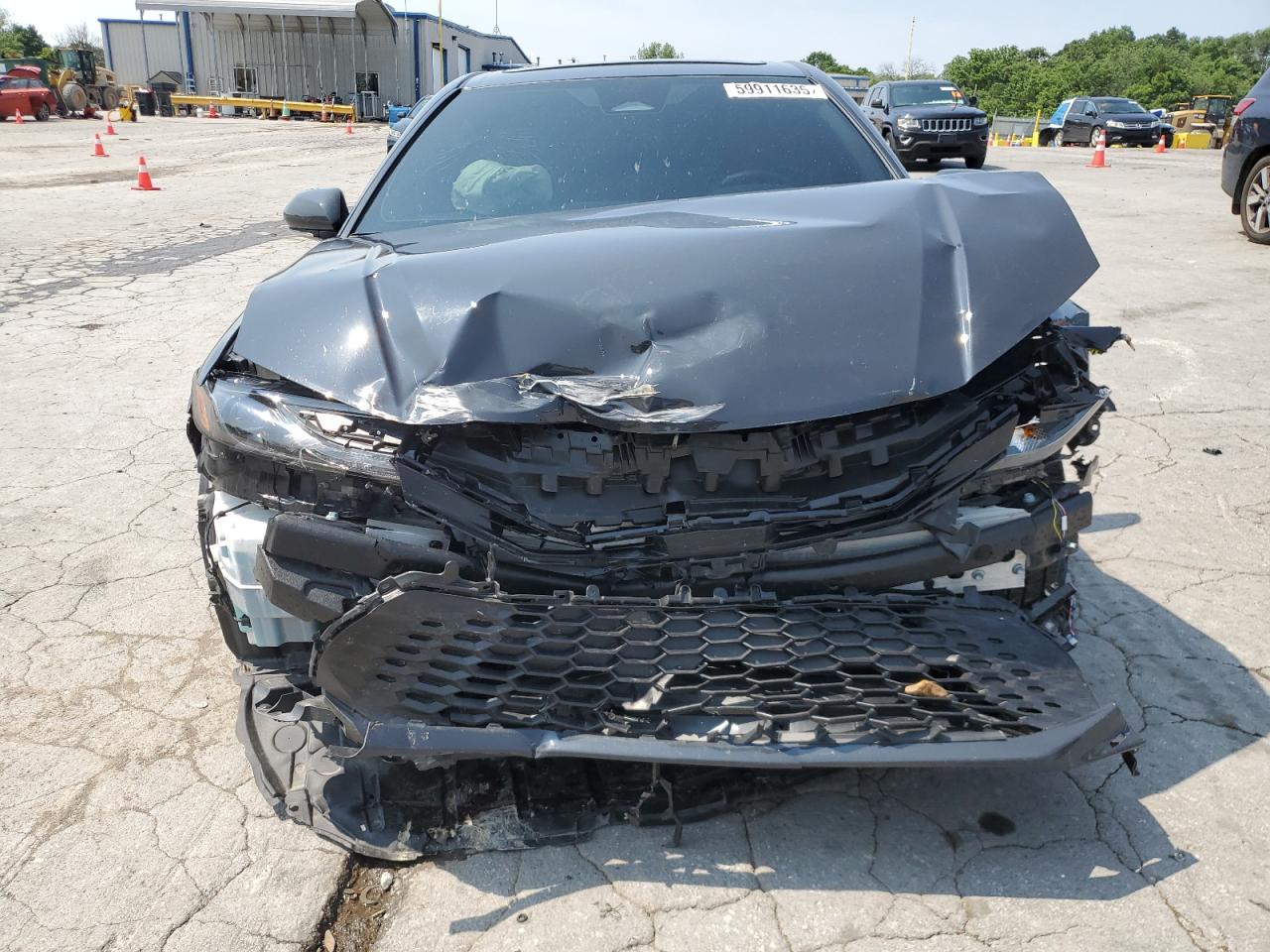 2025 TOYOTA CAMRY SE photo 5