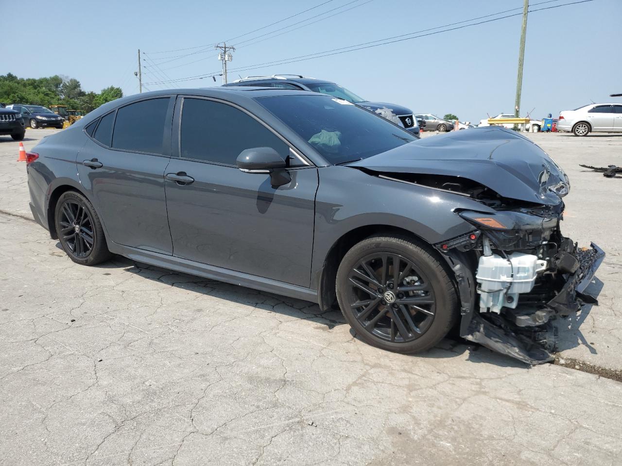 2025 TOYOTA CAMRY SE photo 4