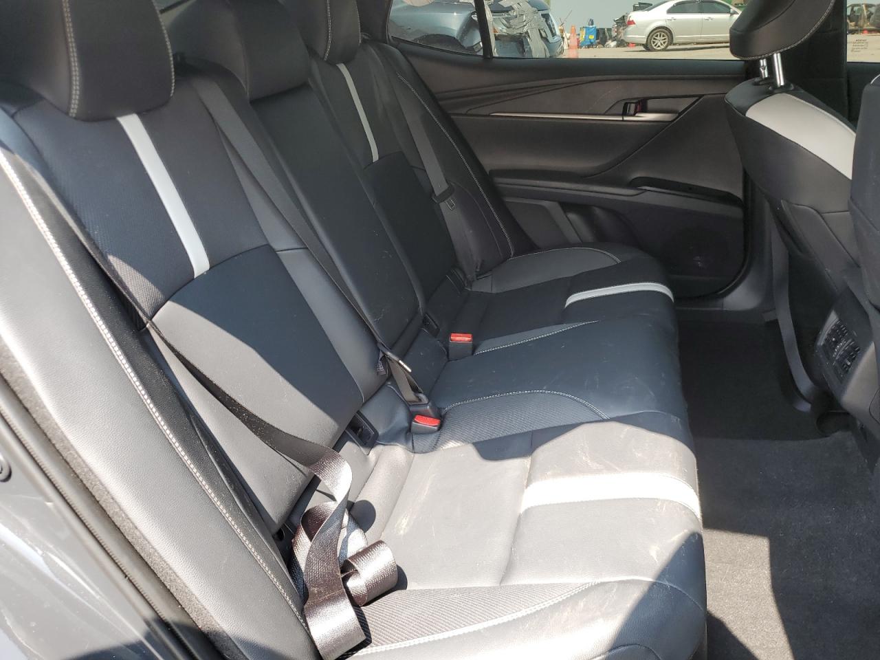 2025 TOYOTA CAMRY SE photo 10