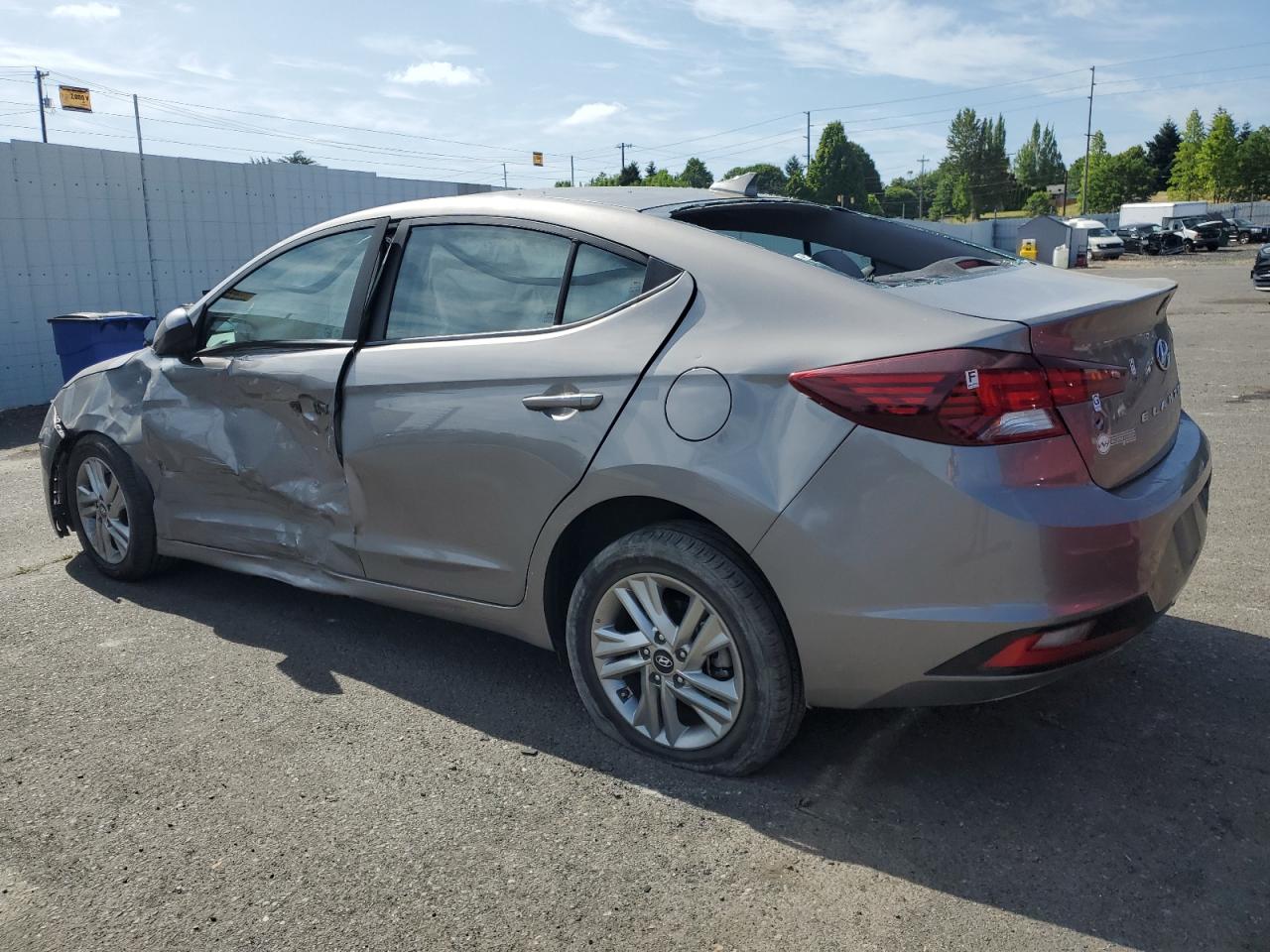 2020 HYUNDAI ELANTRA SEL photo 2