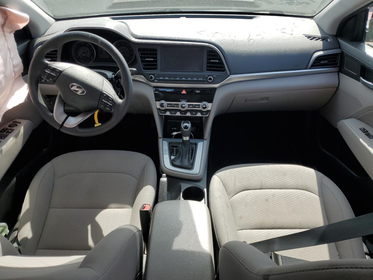2020 HYUNDAI ELANTRA SEL photo 8