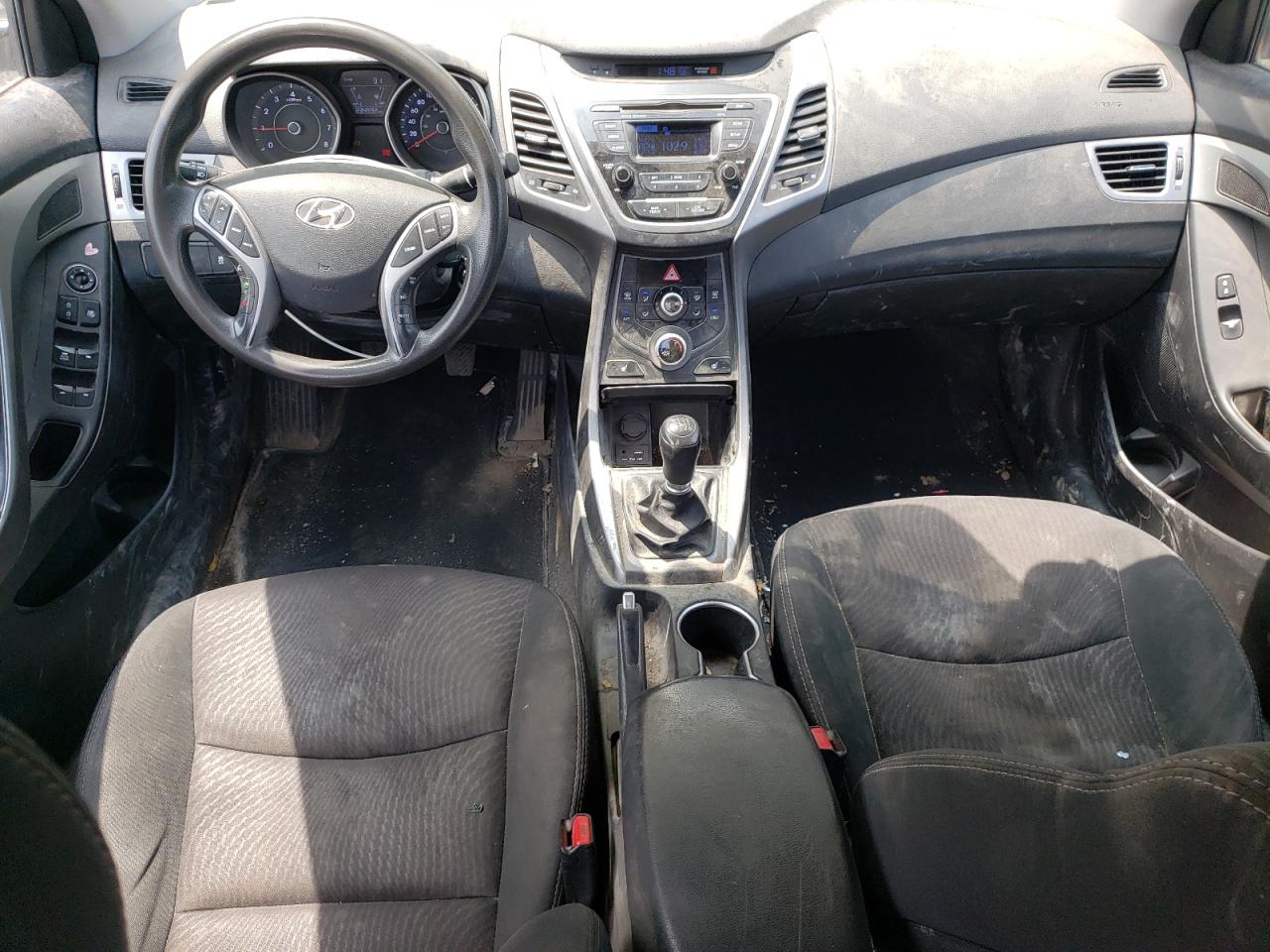 2016 HYUNDAI ELANTRA SE photo 8