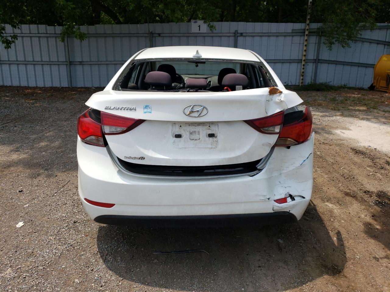 2016 HYUNDAI ELANTRA SE photo 6