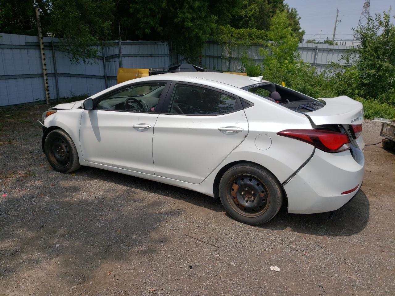 2016 HYUNDAI ELANTRA SE photo 2