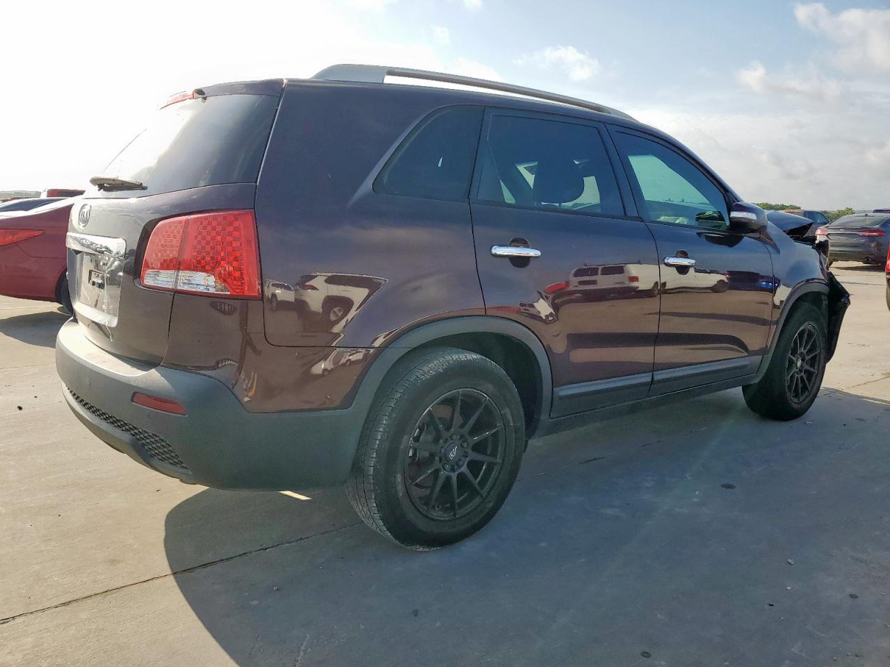 2012 KIA SORENTO LX photo 7