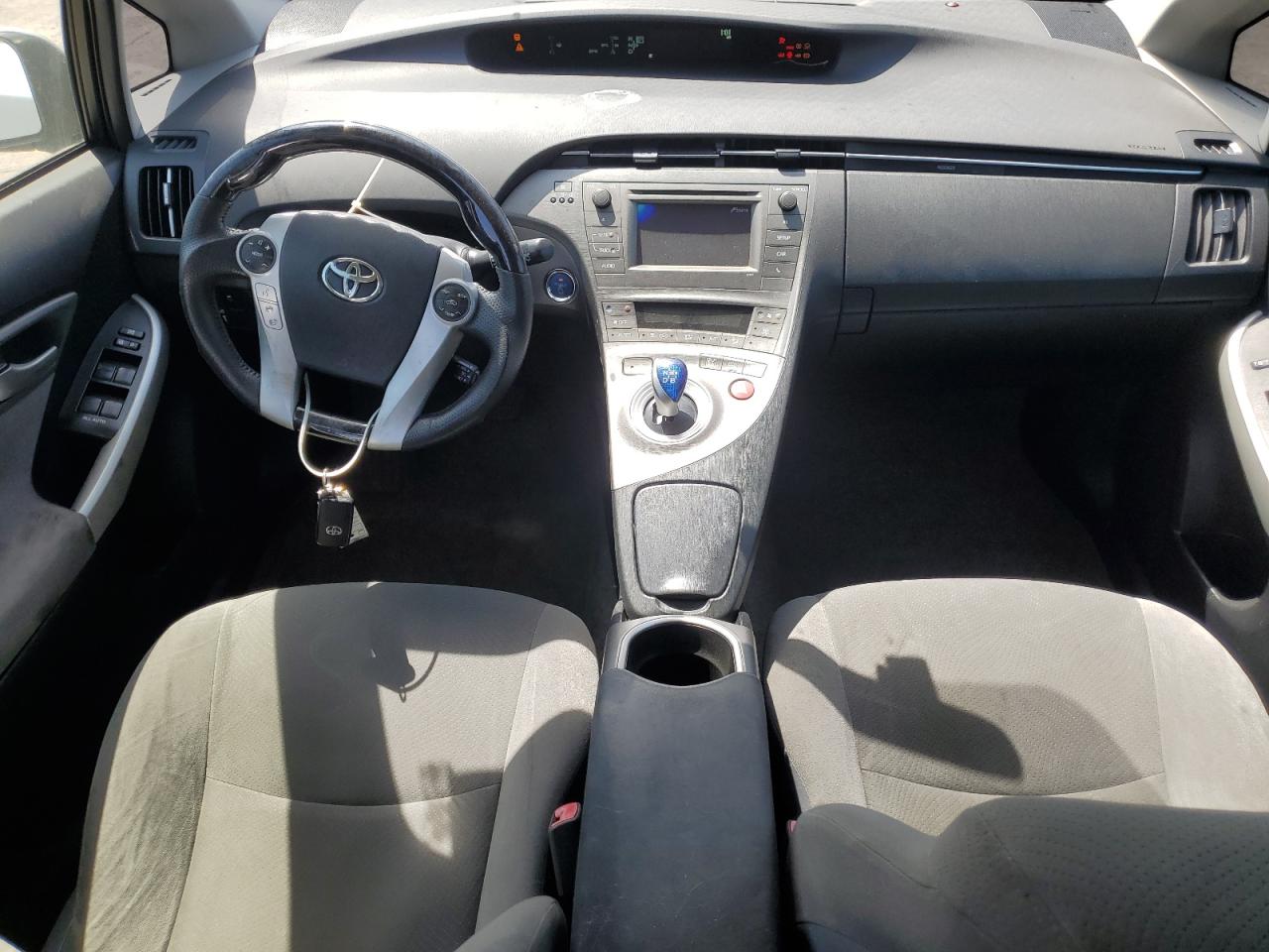 2013 TOYOTA PRIUS photo 15
