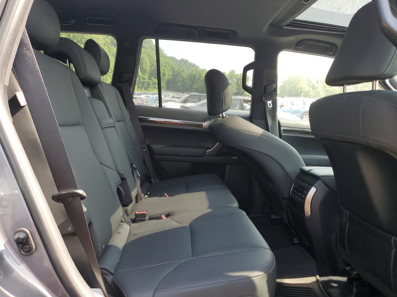 2022 LEXUS GX 460 photo 11