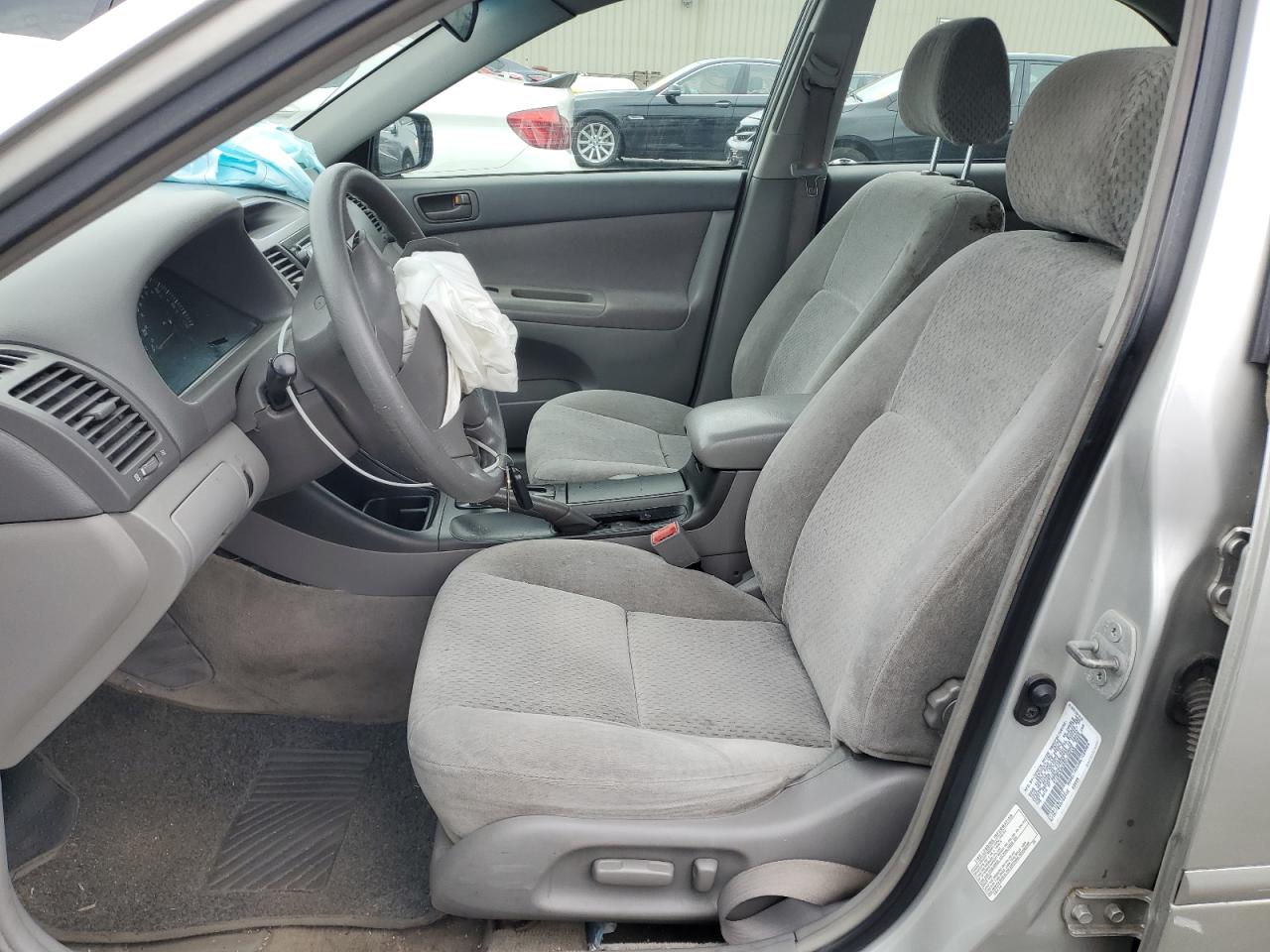 2003 TOYOTA CAMRY LE photo 19