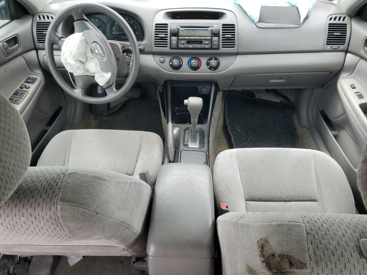 2003 TOYOTA CAMRY LE photo 22