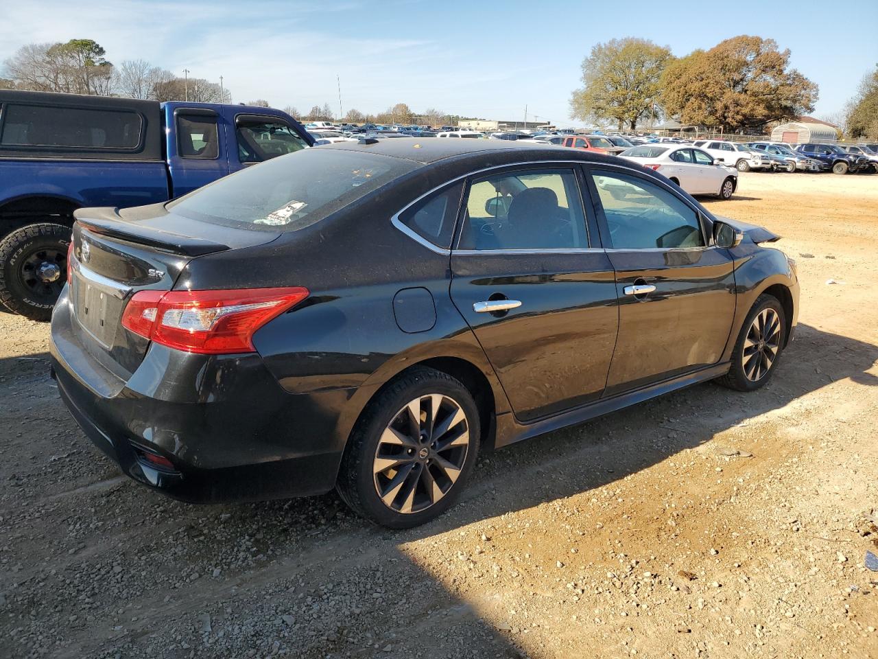 2019 NISSAN SENTRA S photo 5