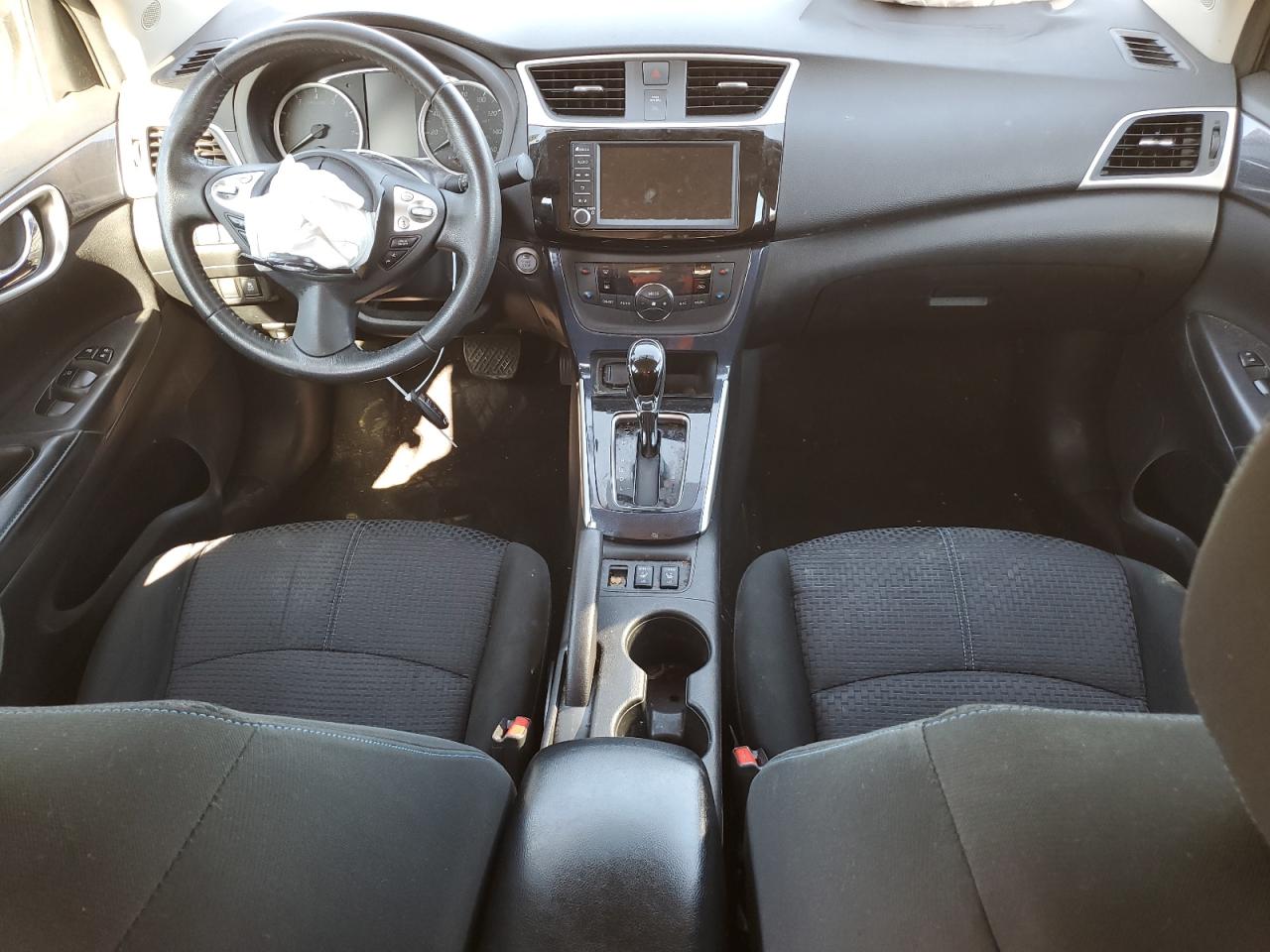2019 NISSAN SENTRA S photo 15
