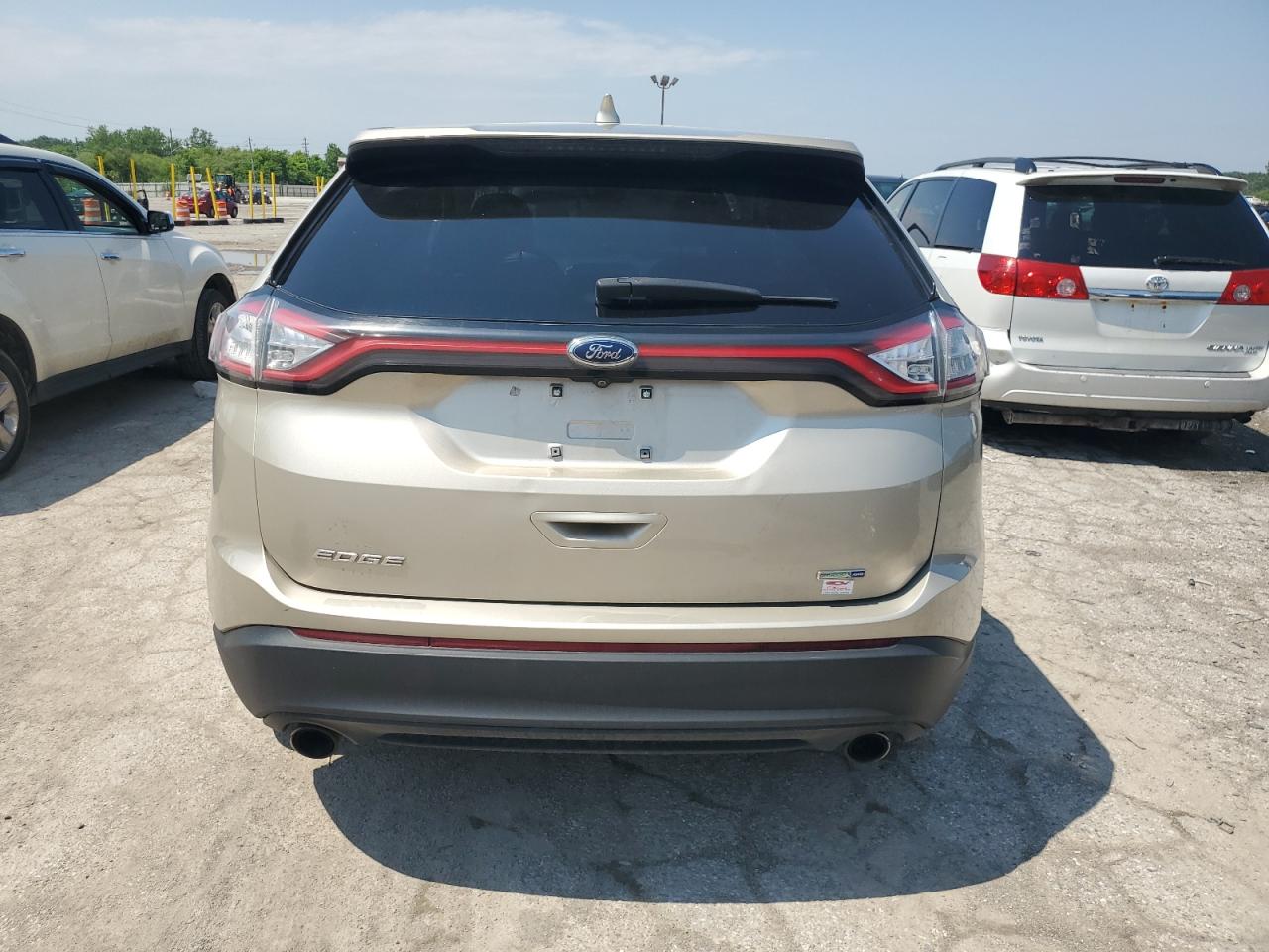 2017 FORD EDGE SE photo 11