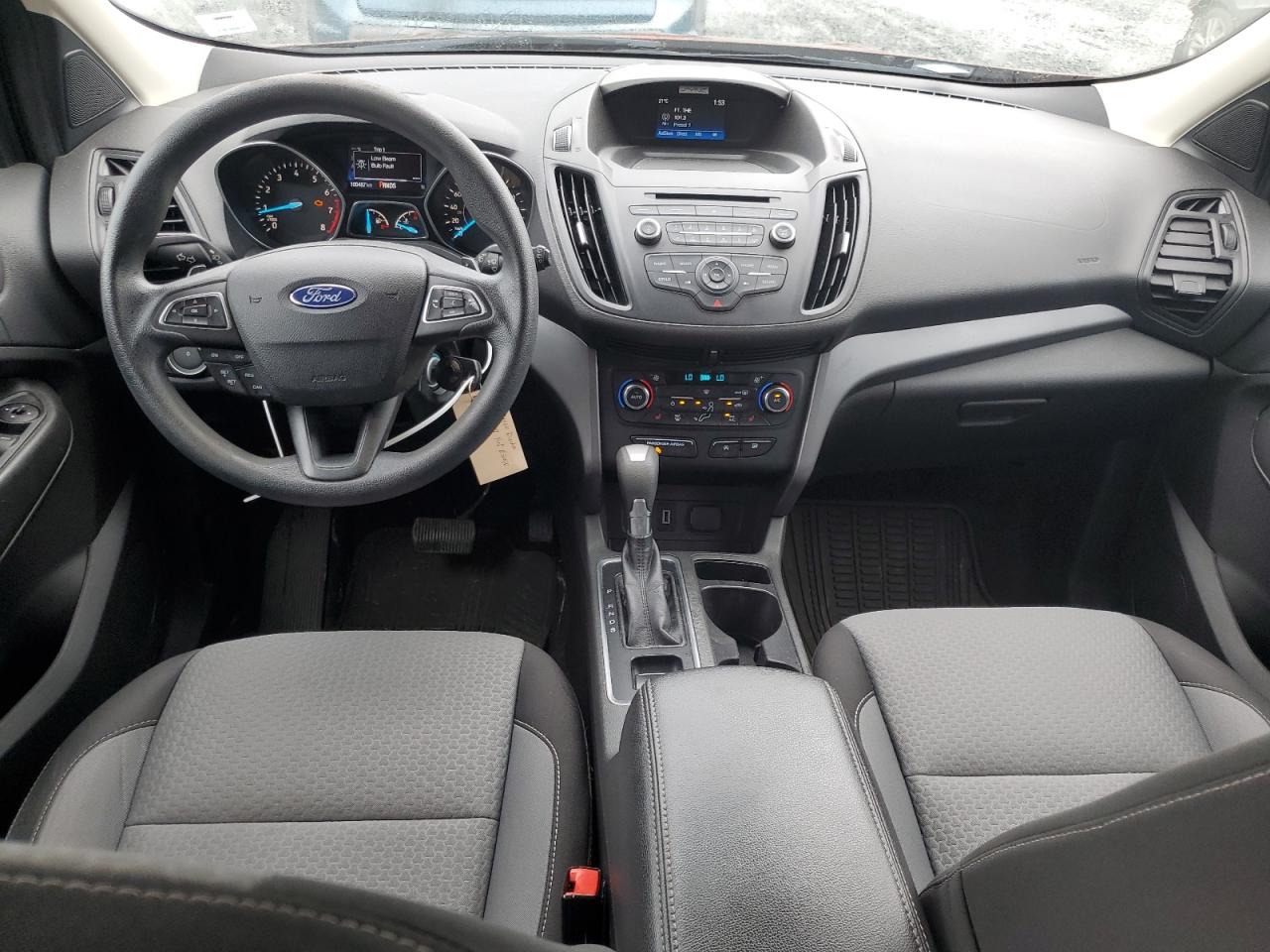 2017 FORD ESCAPE SE photo 8