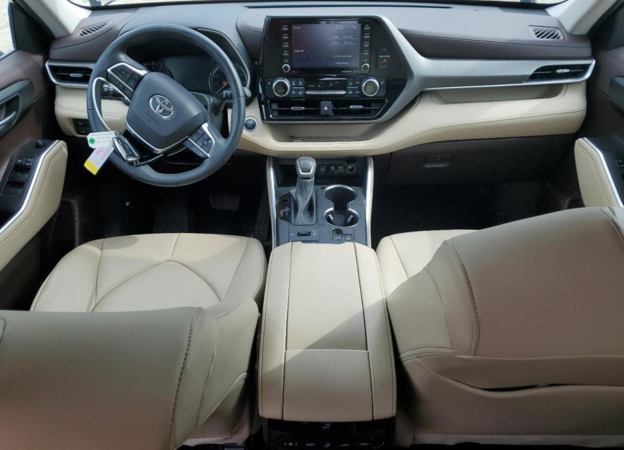 2021 TOYOTA HIGHLANDER XLE photo 15