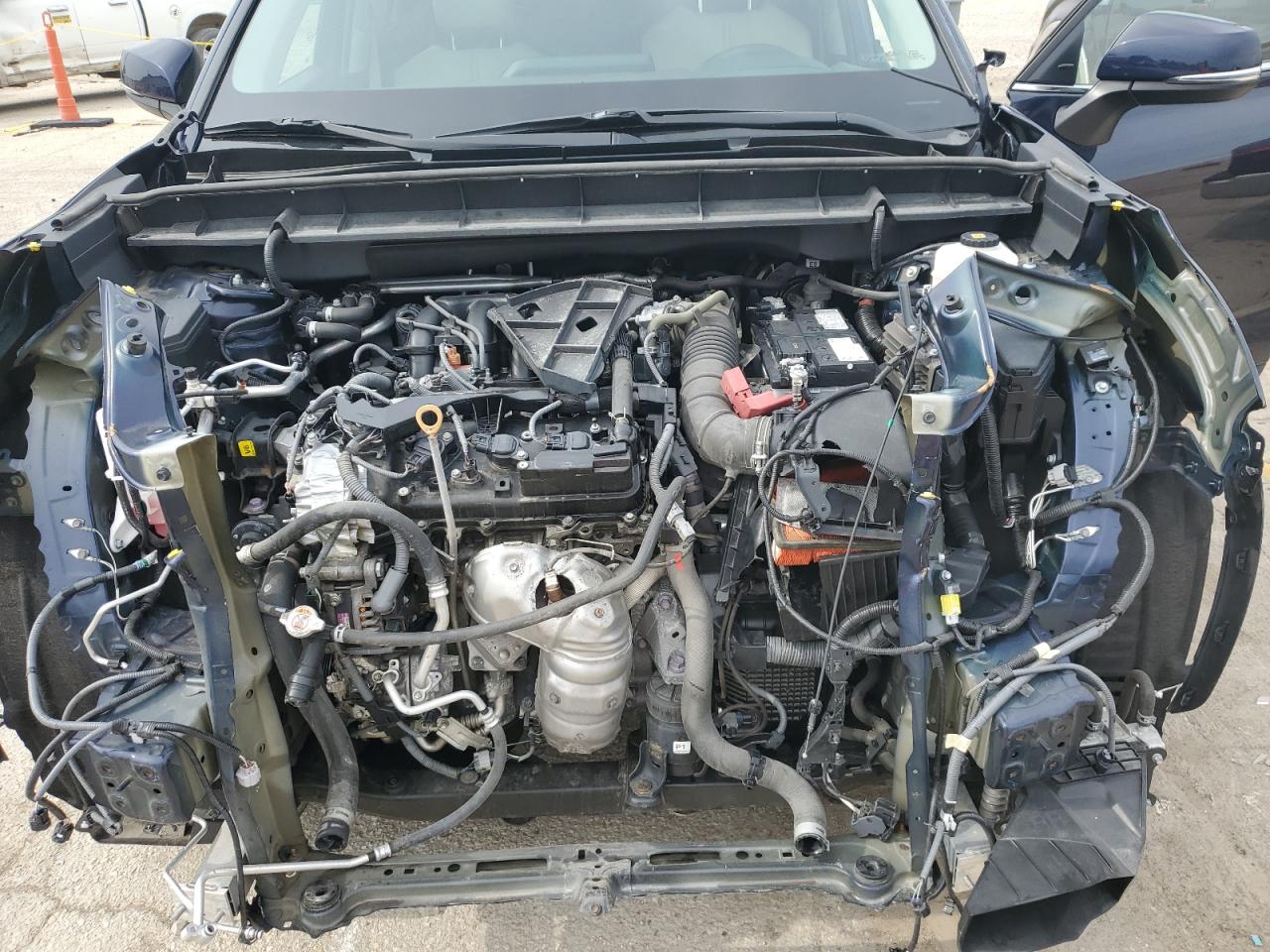 2021 TOYOTA HIGHLANDER XLE photo 21