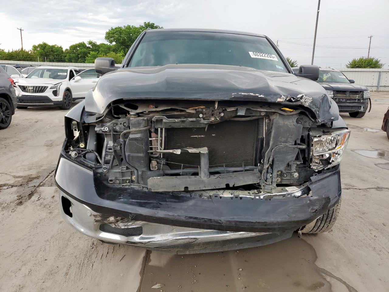2016 RAM 1500 SLT photo 9