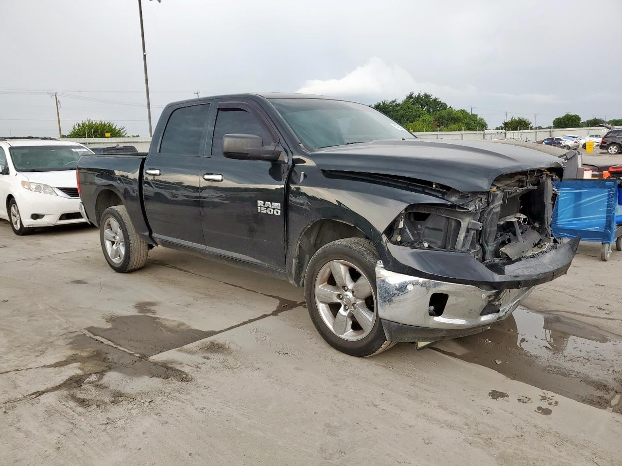 2016 RAM 1500 SLT photo 7