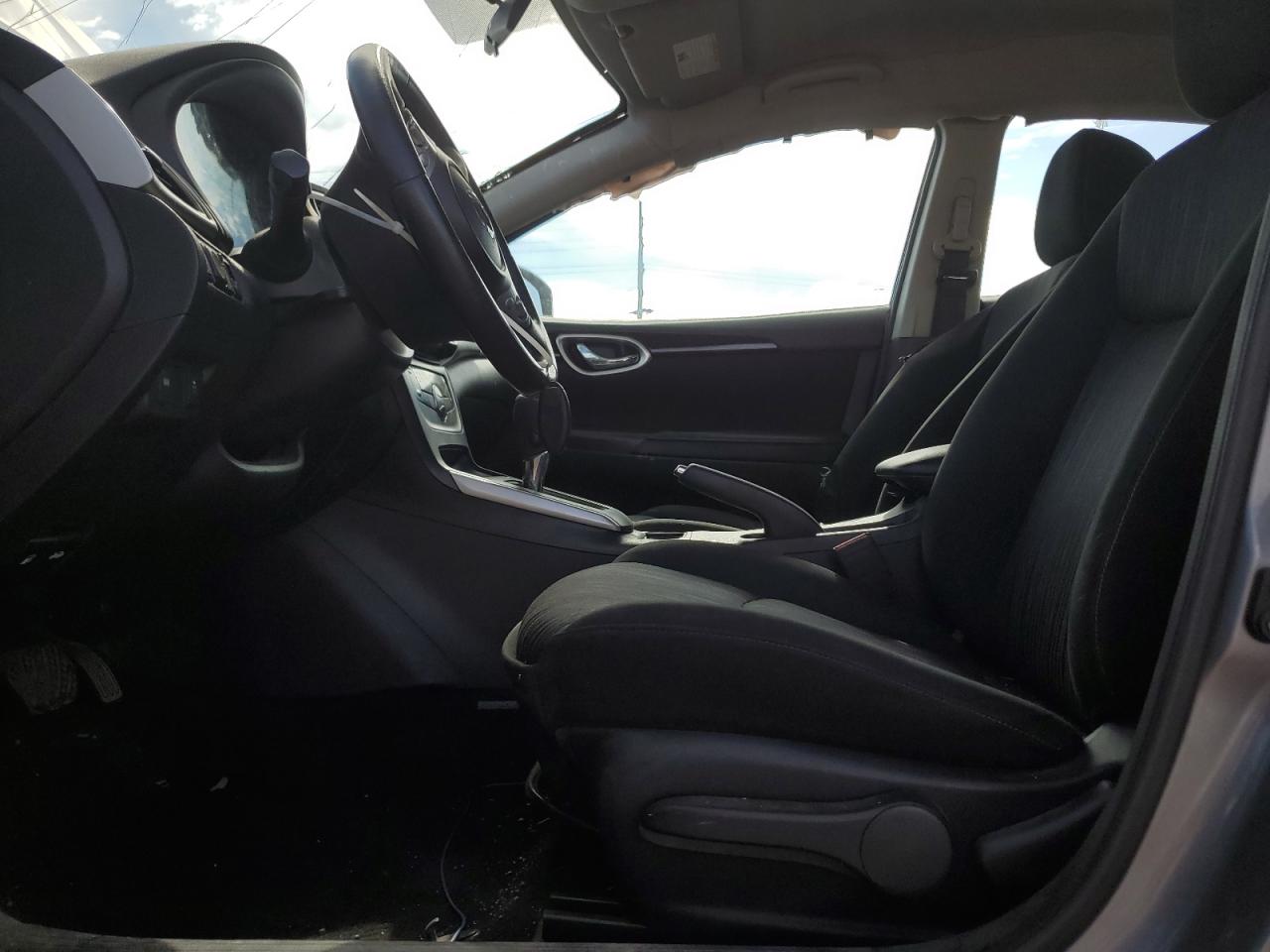 2019 NISSAN SENTRA S photo 19