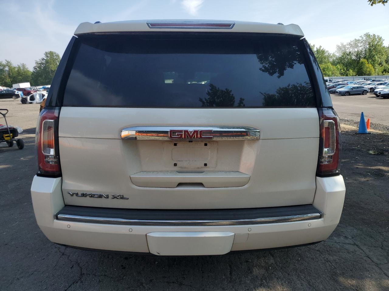 2015 GMC YUKON XL DENALI photo 11