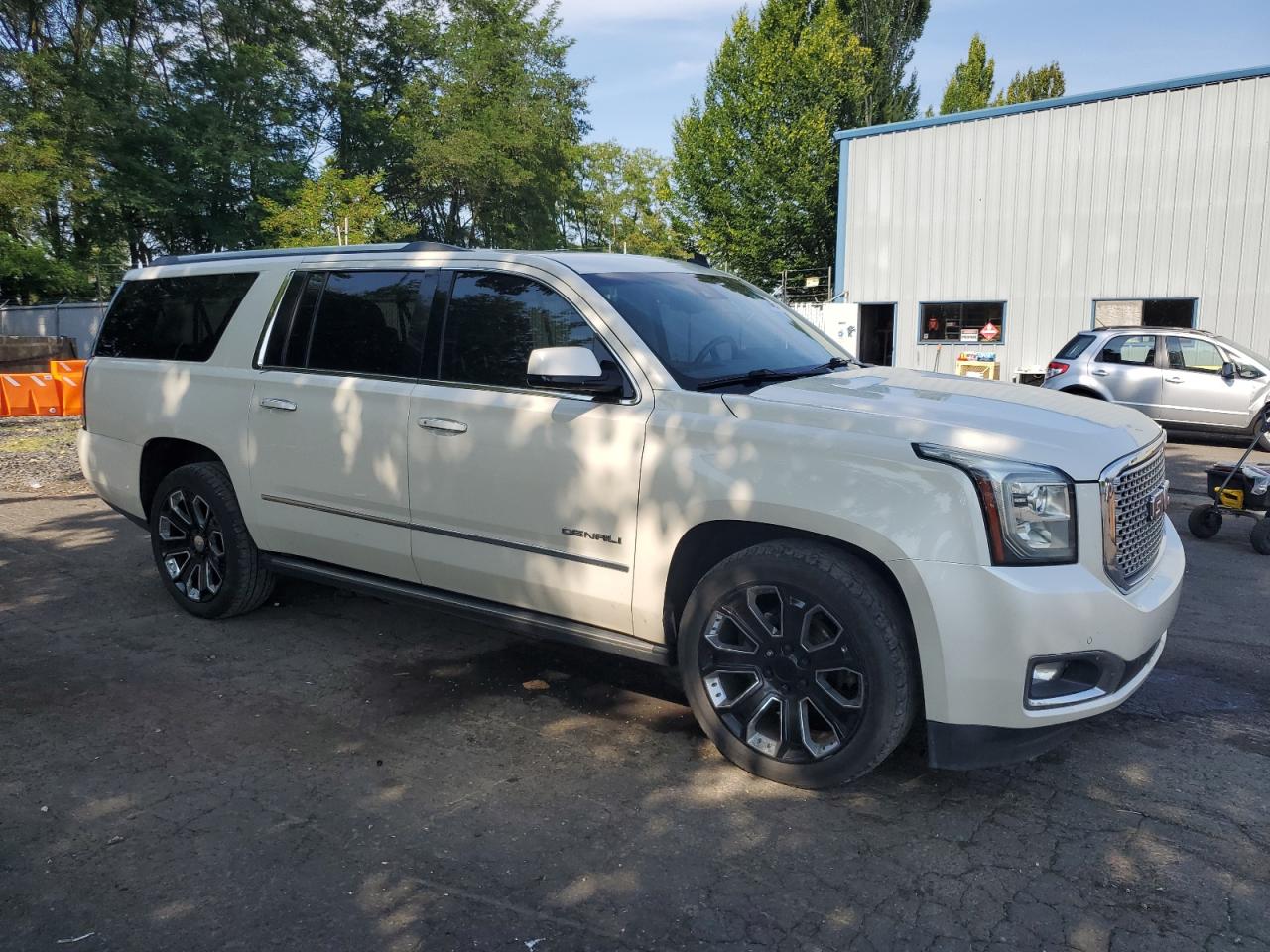 2015 GMC YUKON XL DENALI photo 7