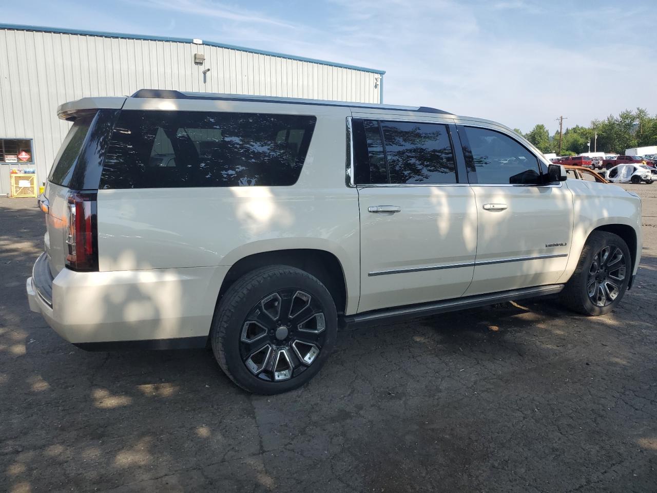 2015 GMC YUKON XL DENALI photo 5