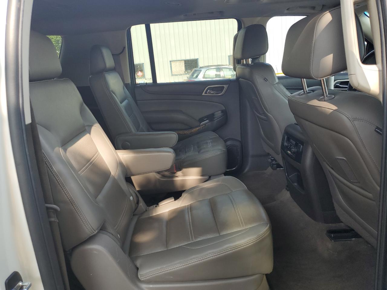 2015 GMC YUKON XL DENALI photo 21