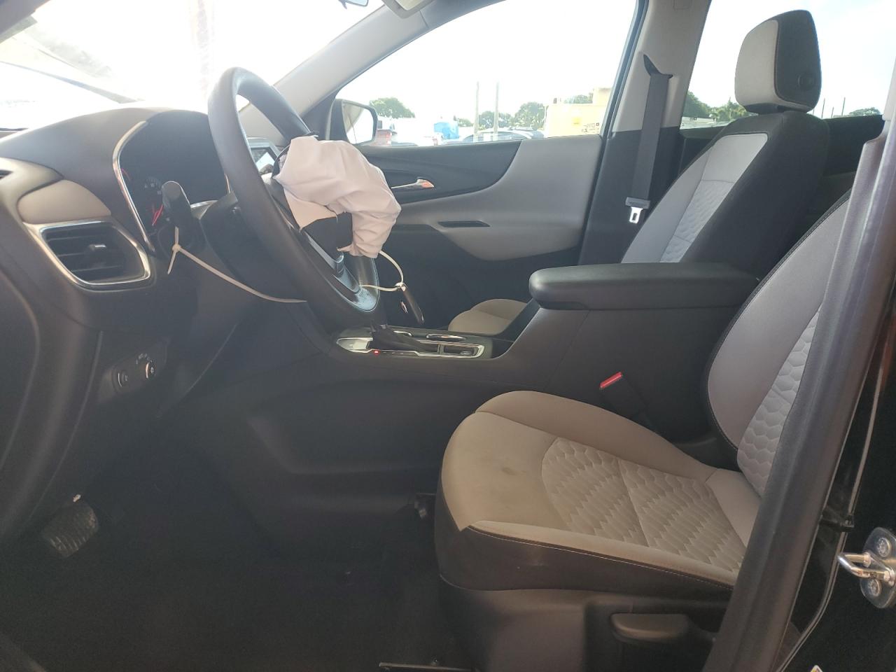 2019 CHEVROLET EQUINOX LS photo 13