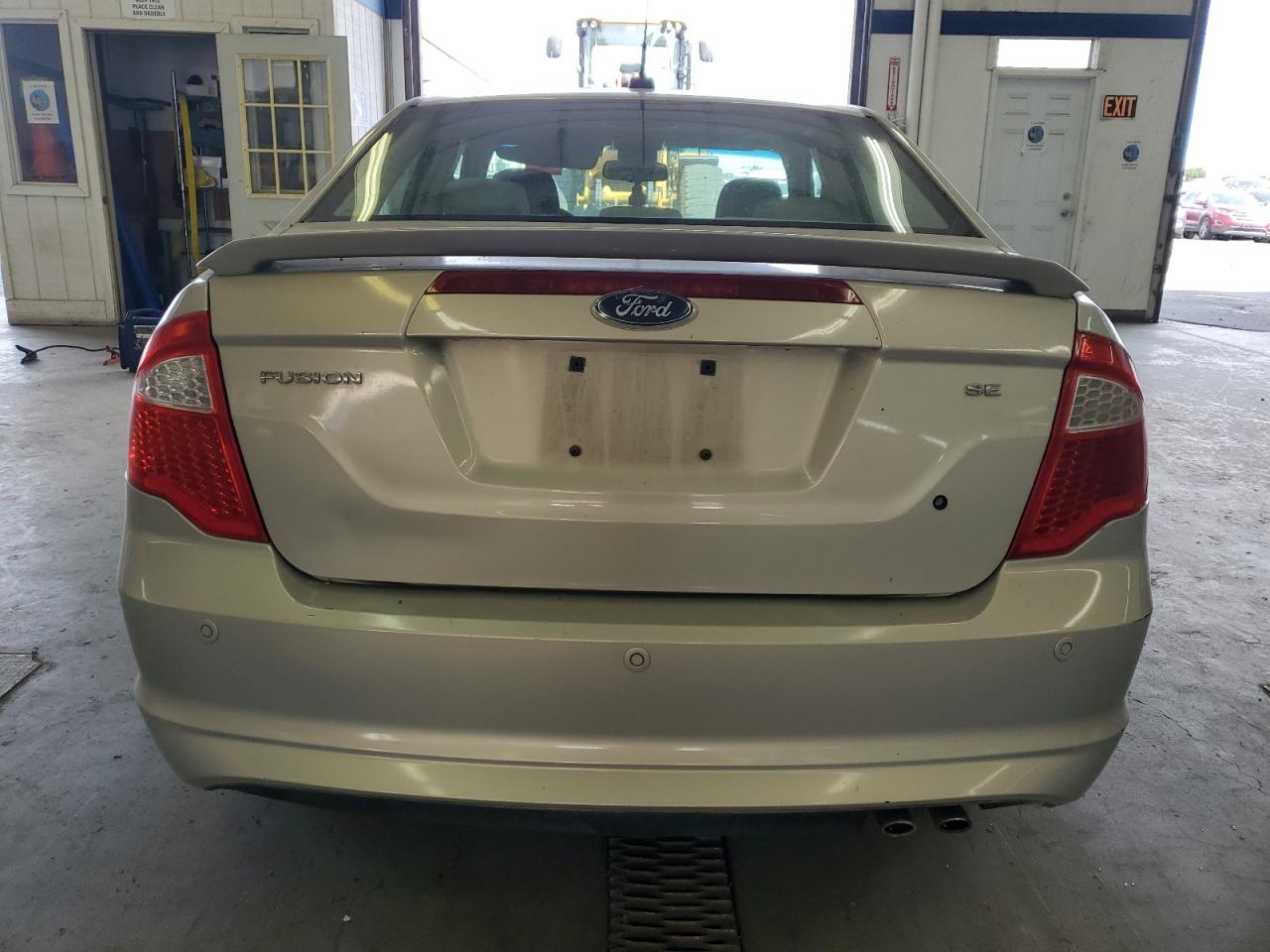 2010 FORD FUSION SE photo 11