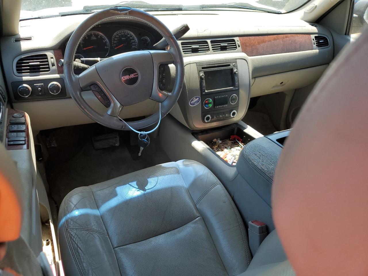 2011 GMC YUKON XL K1500 SLT photo 22