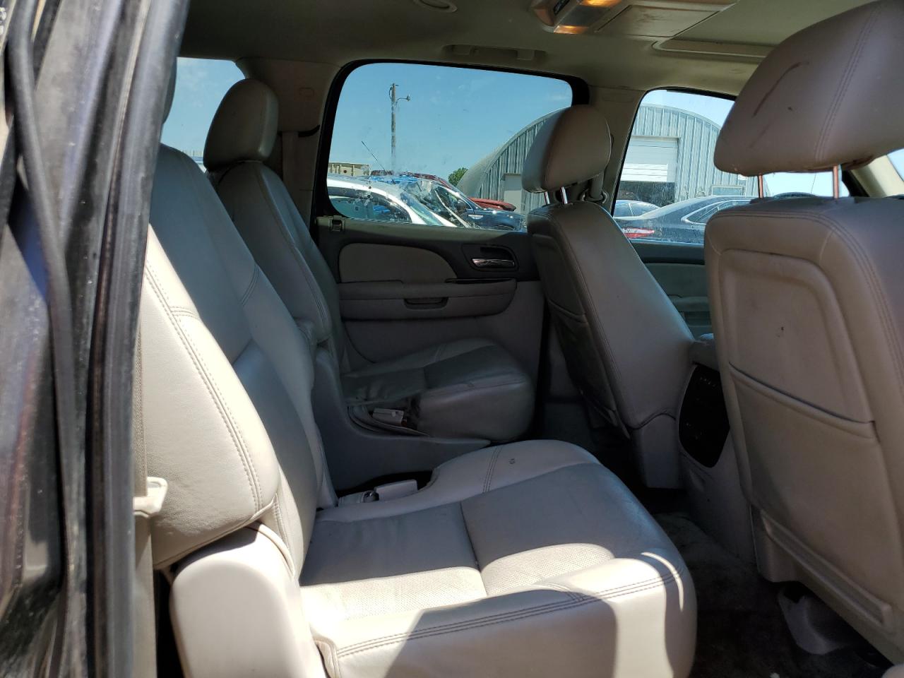 2011 GMC YUKON XL K1500 SLT photo 31