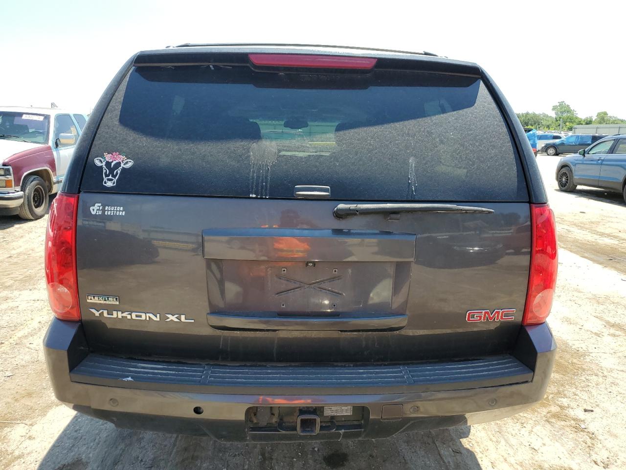 2011 GMC YUKON XL K1500 SLT photo 16
