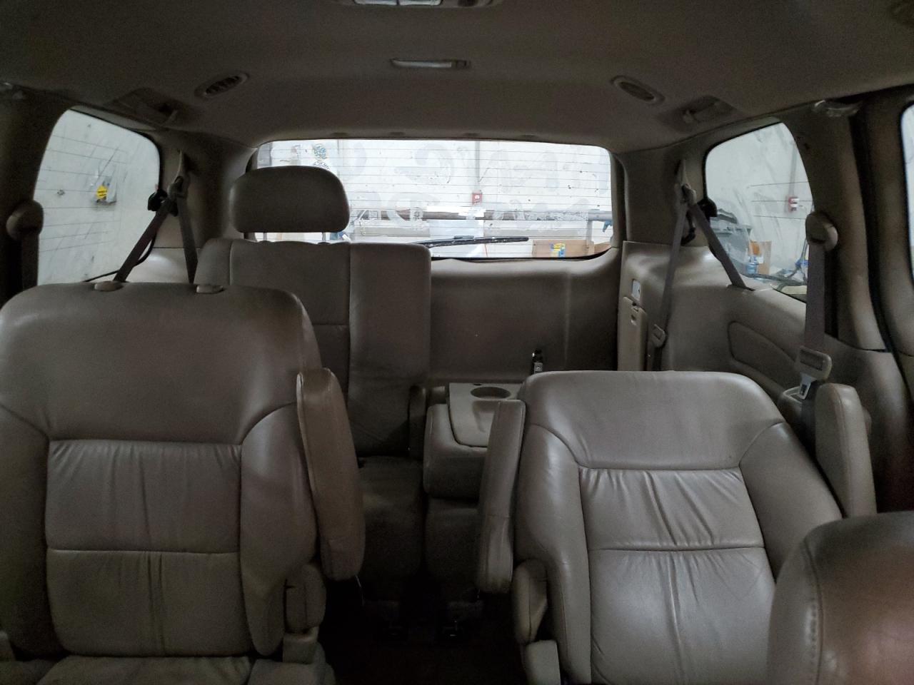 2002 TOYOTA SIENNA XLE photo 28