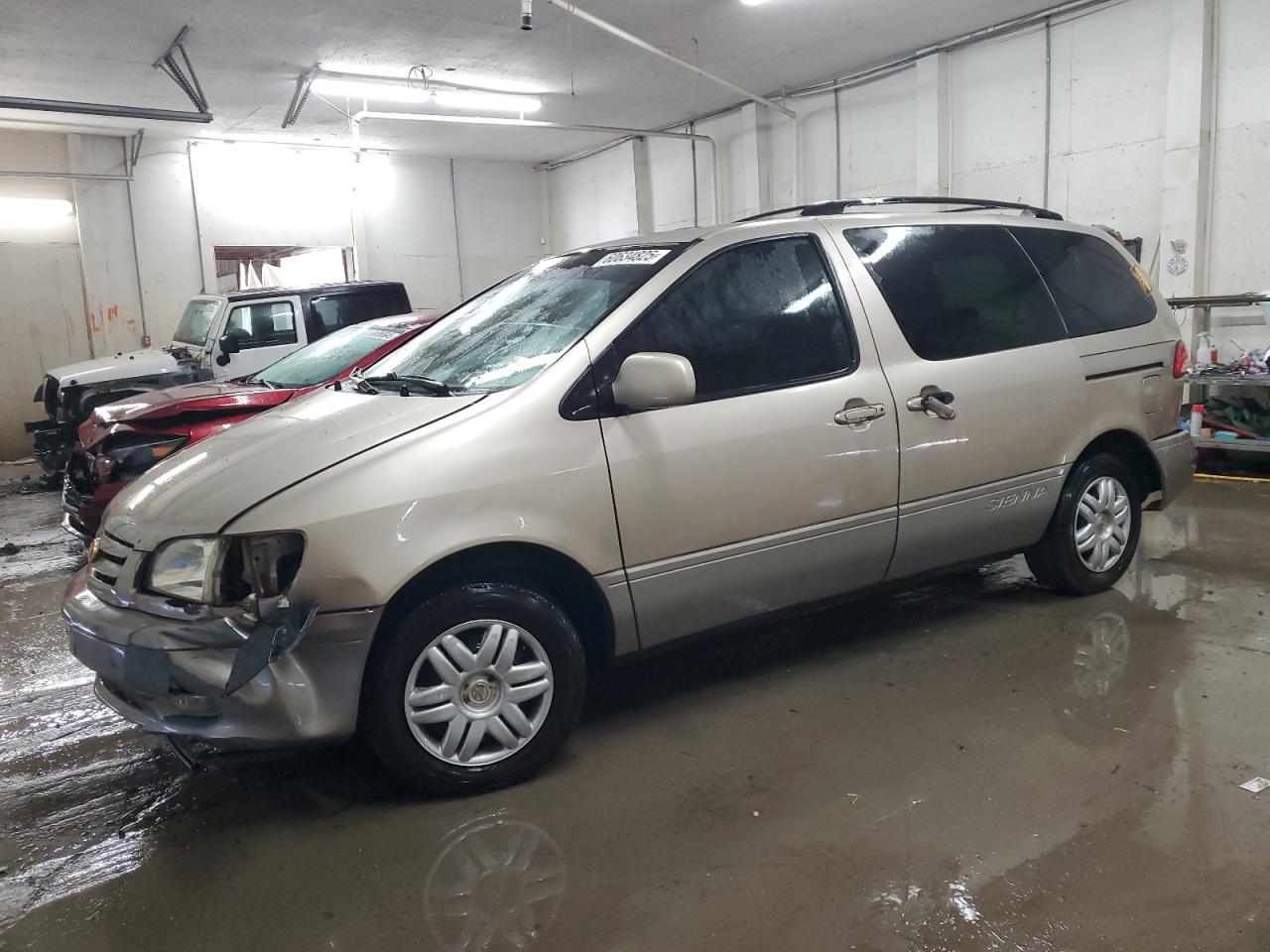 2002 TOYOTA SIENNA