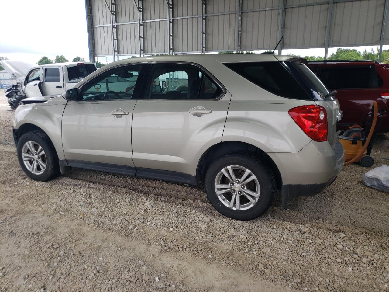 2015 CHEVROLET EQUINOX LS photo 3