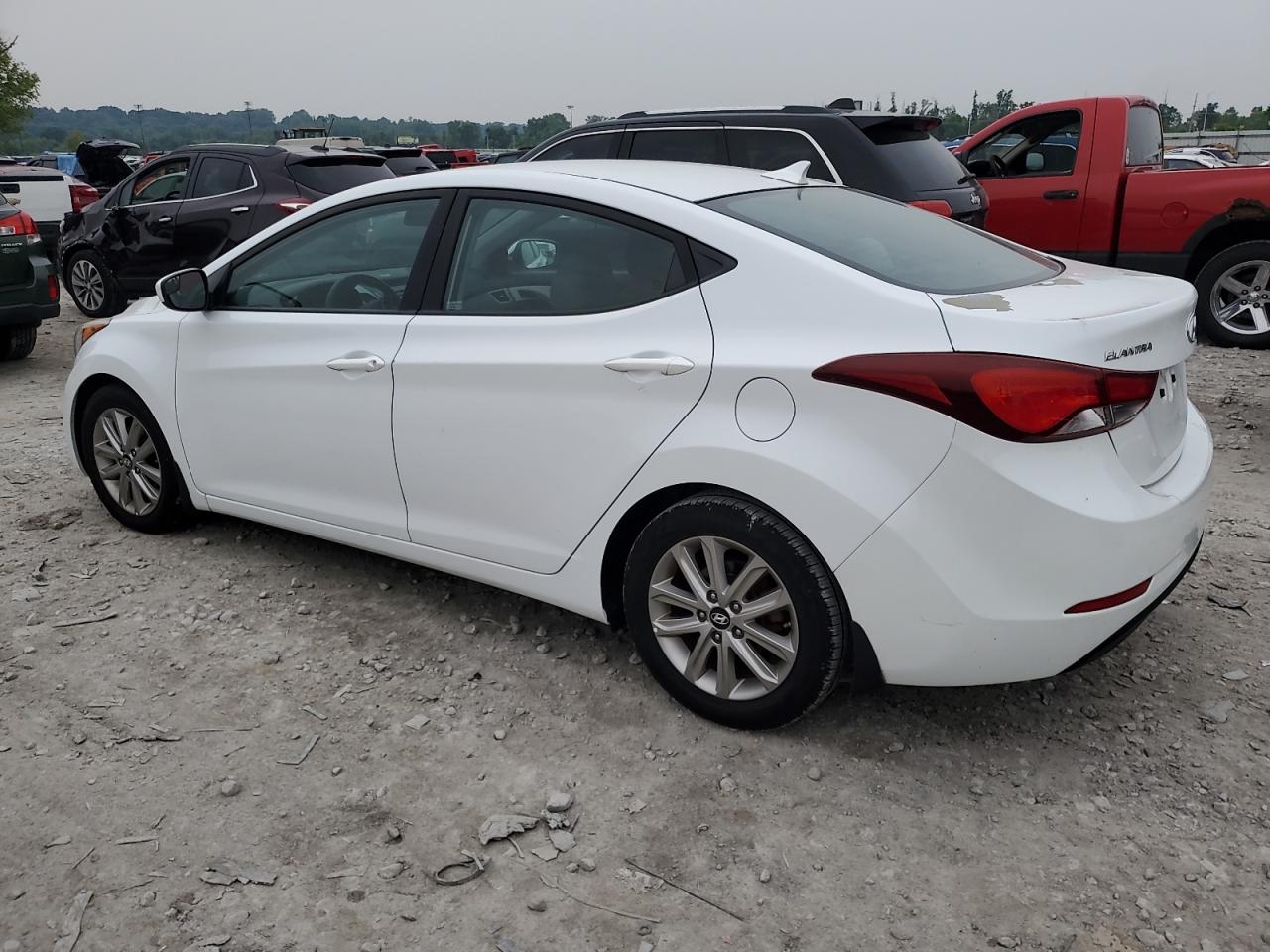 2015 HYUNDAI ELANTRA SE photo 3