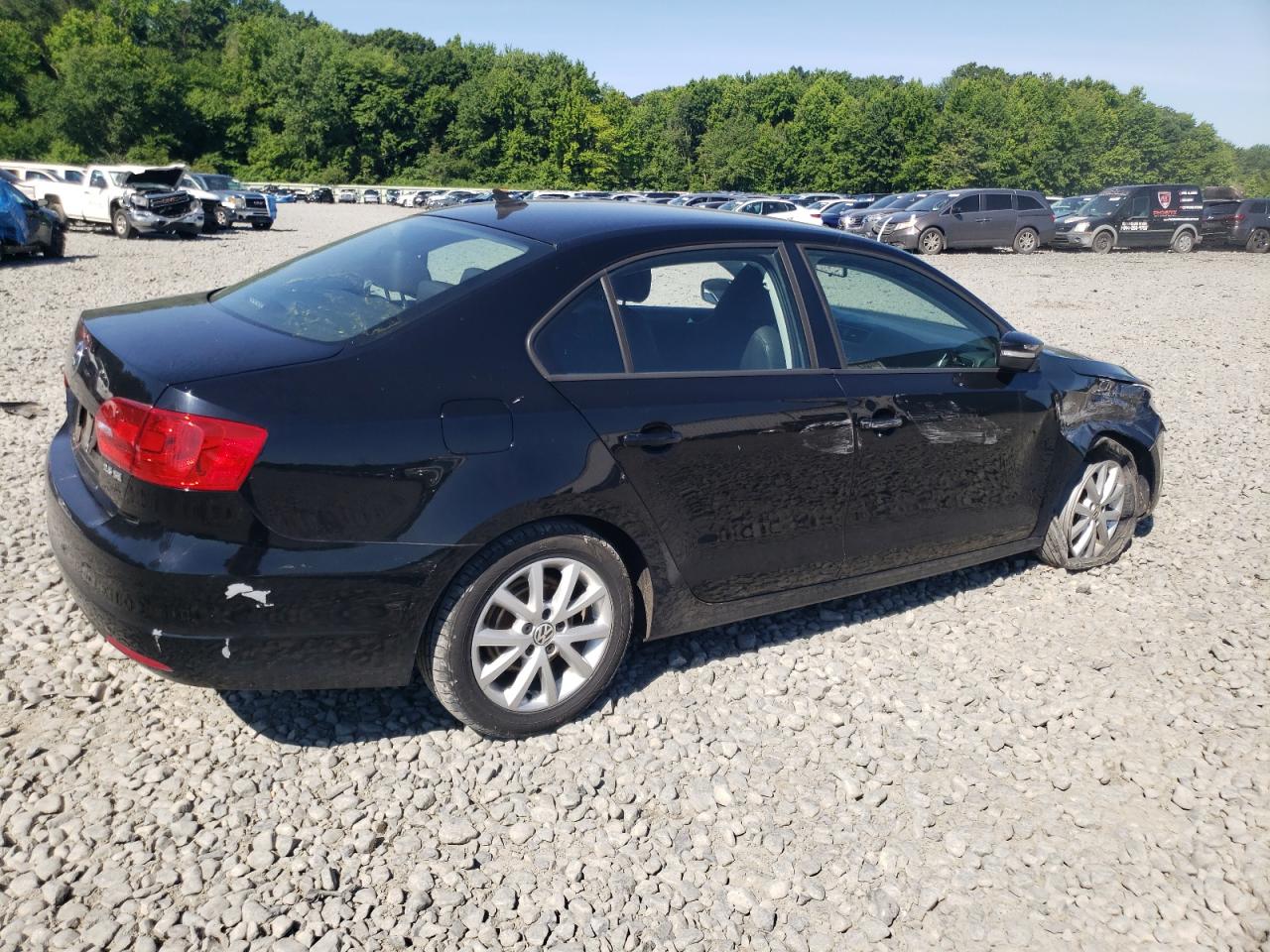 2012 VOLKSWAGEN JETTA SE photo 3
